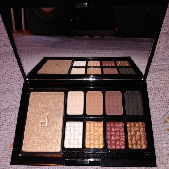 ⬇️💲⬇️ NIP Make-up Bundle 😍 - Picture 2 of 16